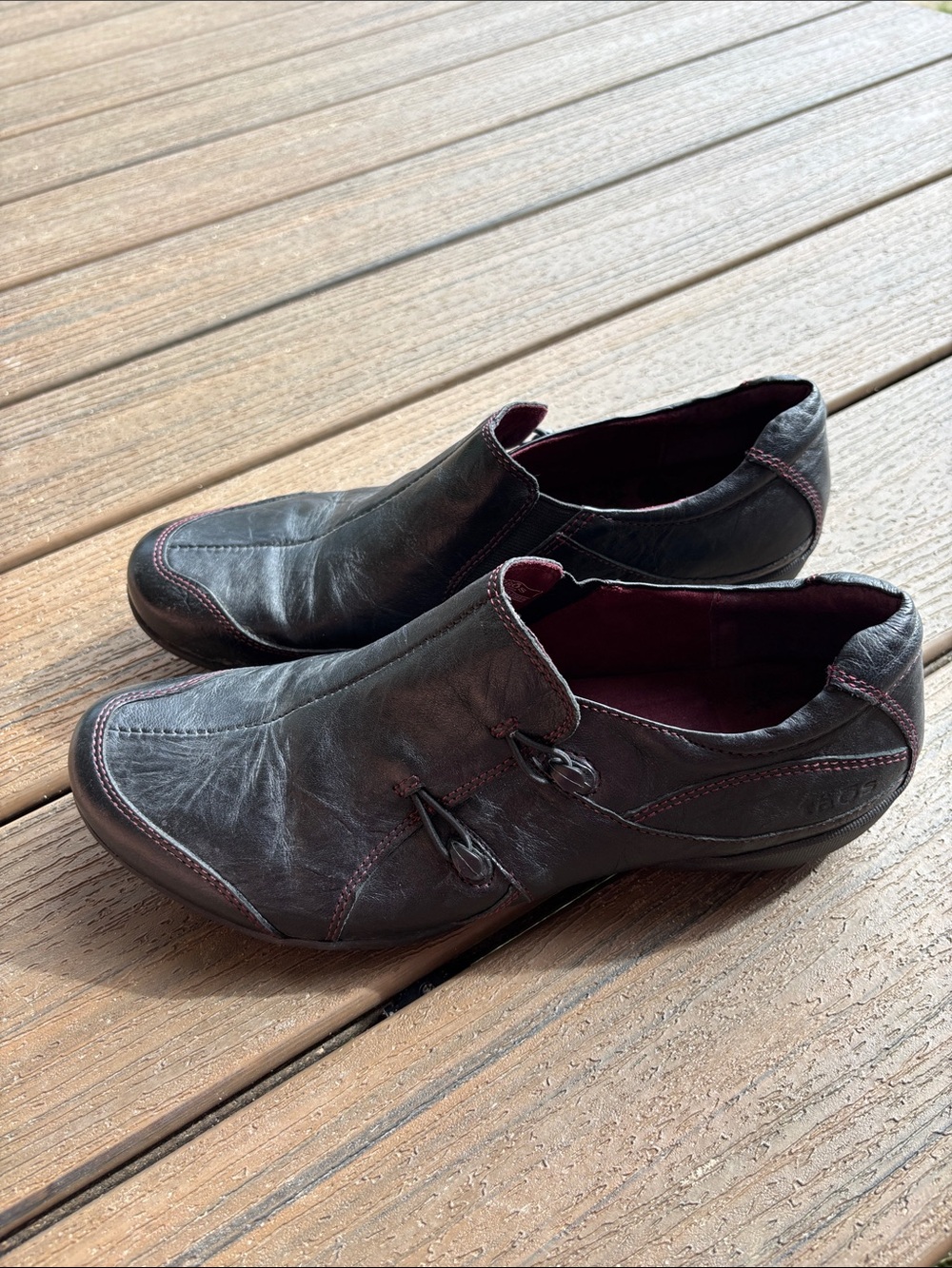 Taos Bungie Jump Women 10 Comfort Casual Black Textured Leather Slip On Shoes - Picture 3 of 7